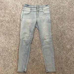 Light wash jeans